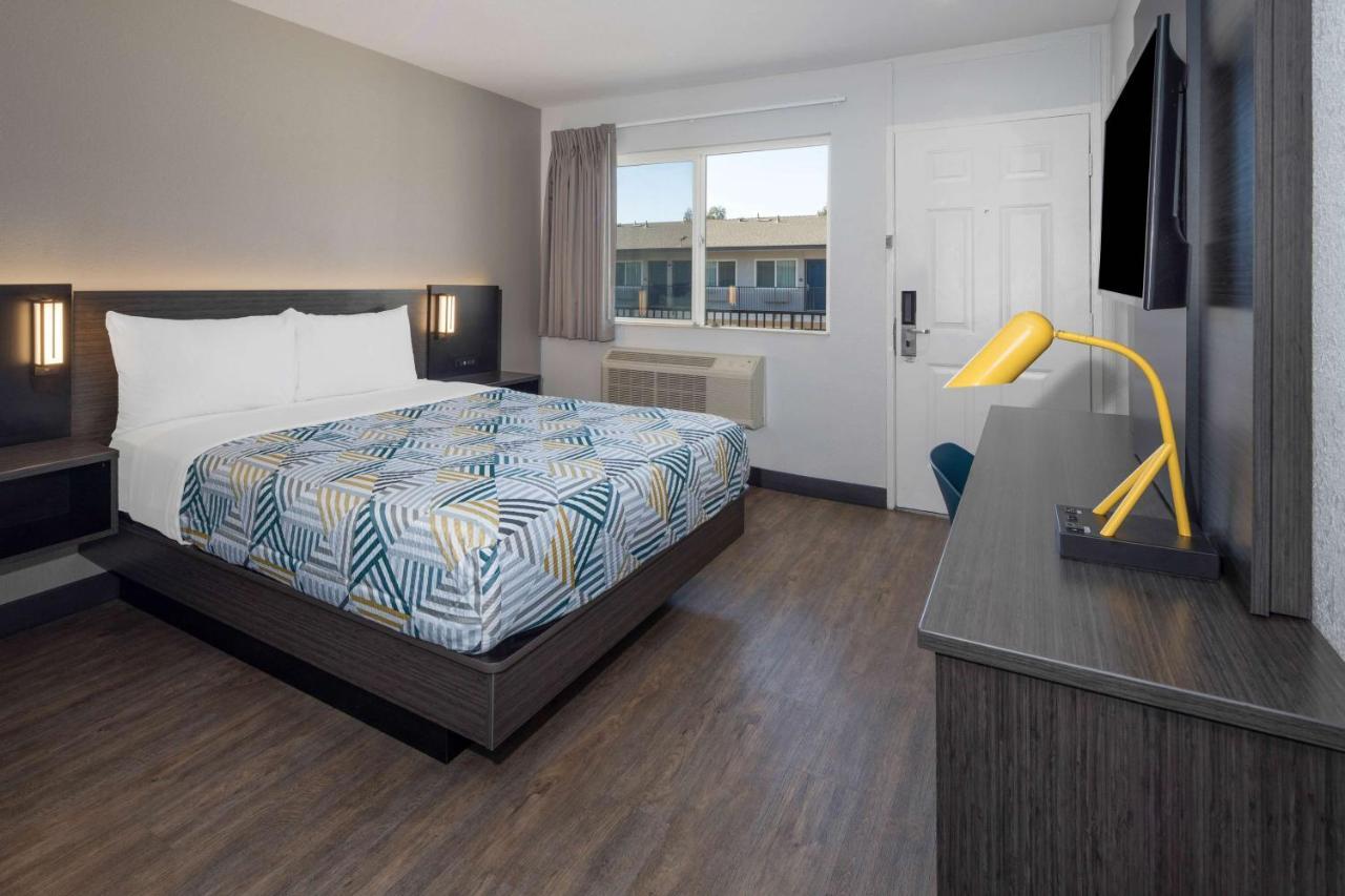 Motel 6-Fontana, Ca Экстерьер фото