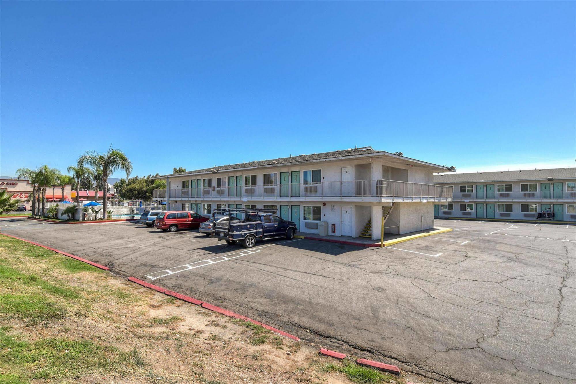 Motel 6-Fontana, Ca Экстерьер фото