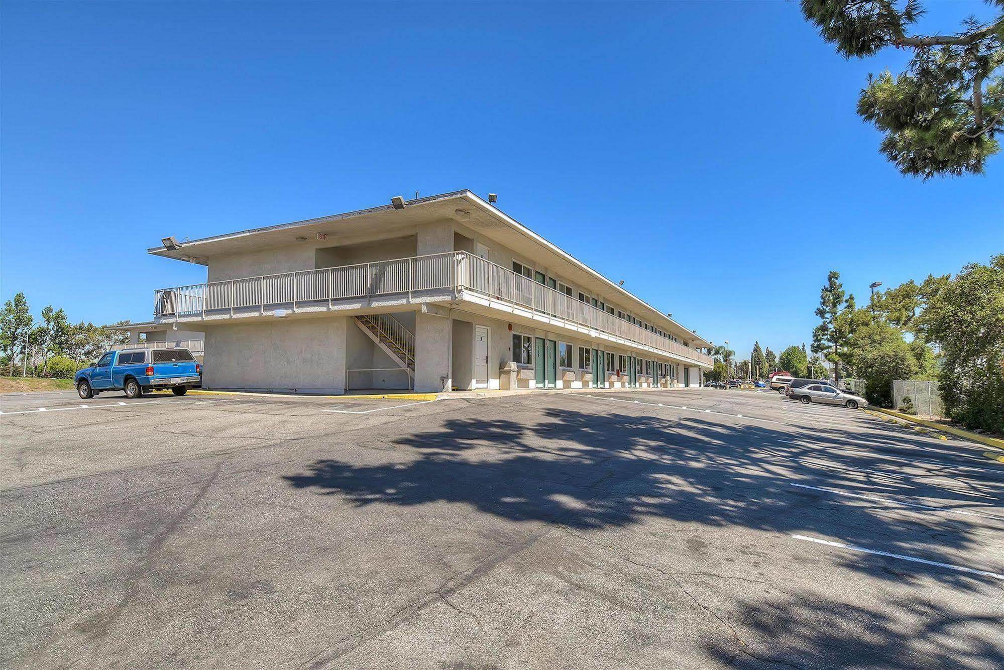 Motel 6-Fontana, Ca Экстерьер фото