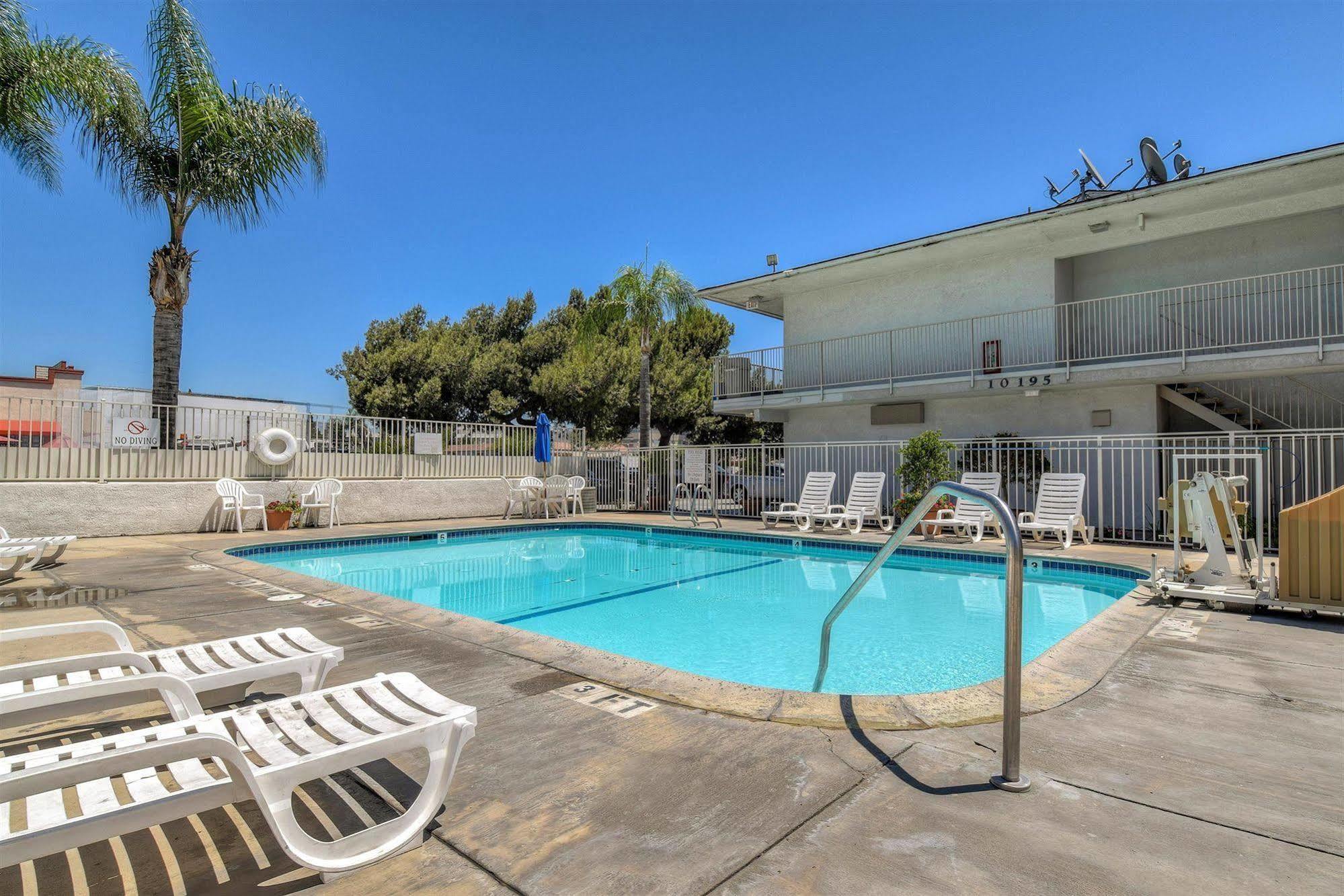 Motel 6-Fontana, Ca Экстерьер фото